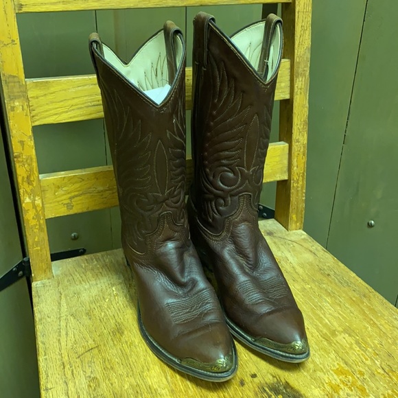 Boots. Decorative. Size 6 1/2 - Picture 3 of 10